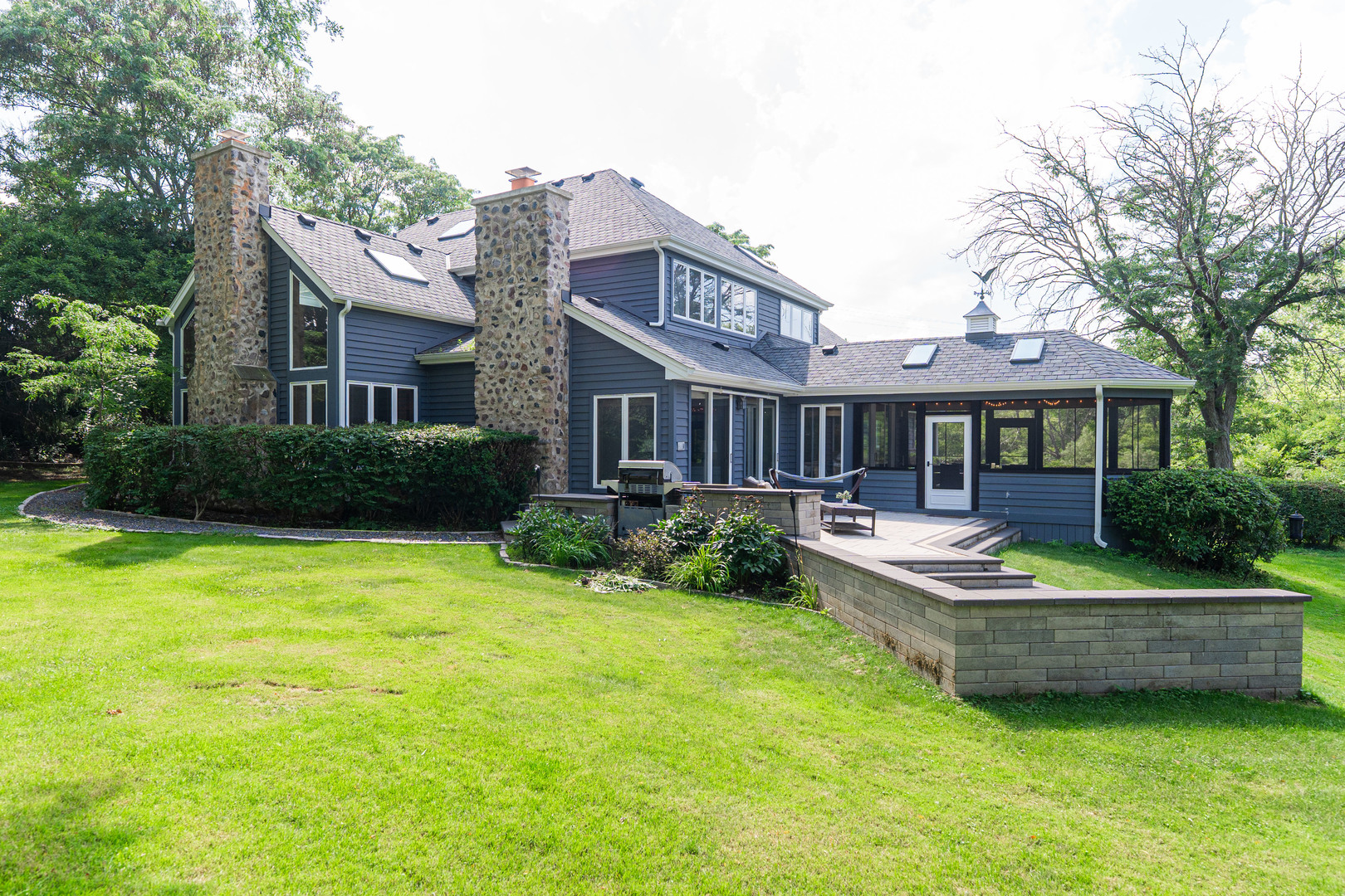 5727 Hampton Drive, Long Grove, IL 60047