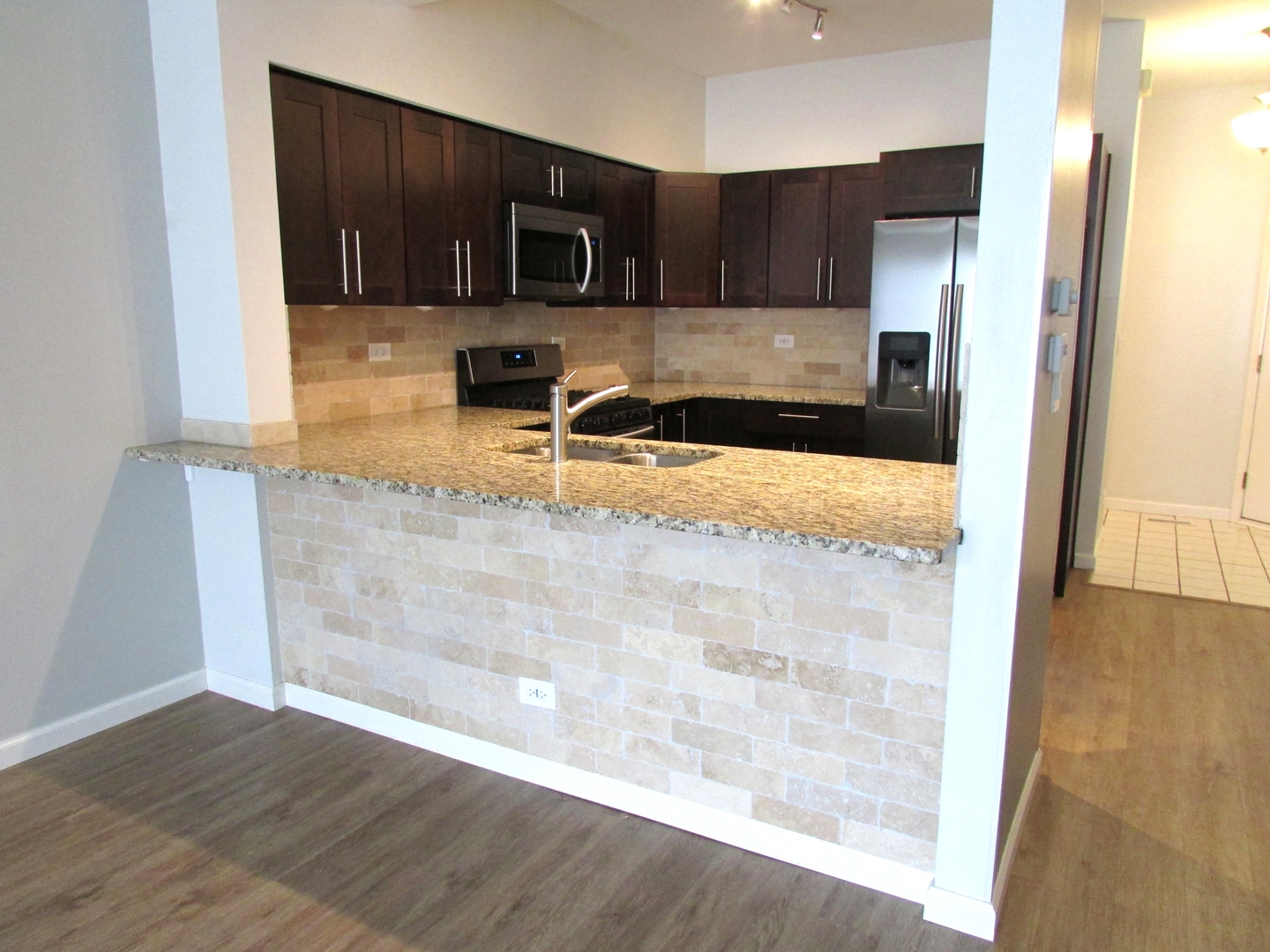 144 HARVEST GATE, Lake In The Hills, IL 60156