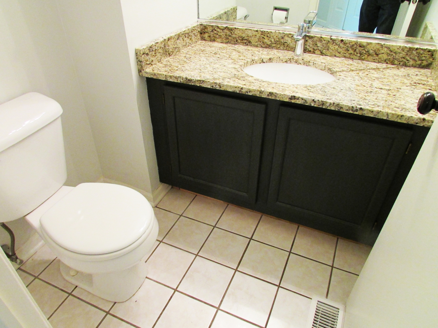 144 HARVEST GATE, Lake In The Hills, IL 60156
