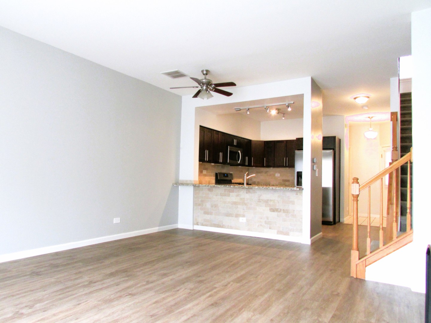 144 HARVEST GATE, Lake In The Hills, IL 60156