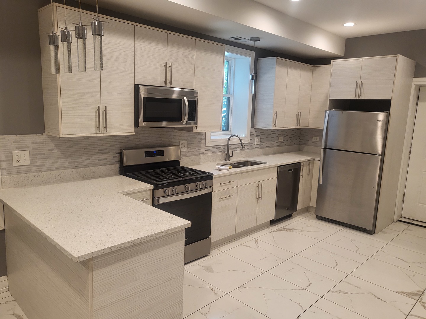6208 S Rhodes Avenue #1, Chicago, IL 60637