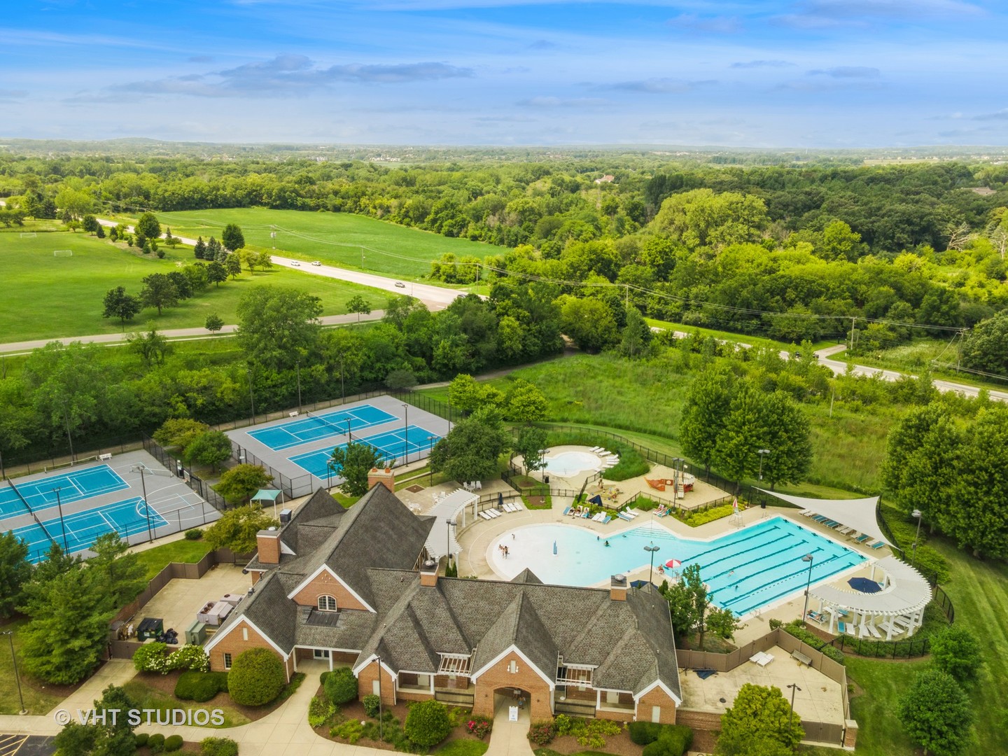 931 Lusted Lane, Batavia, IL 60510