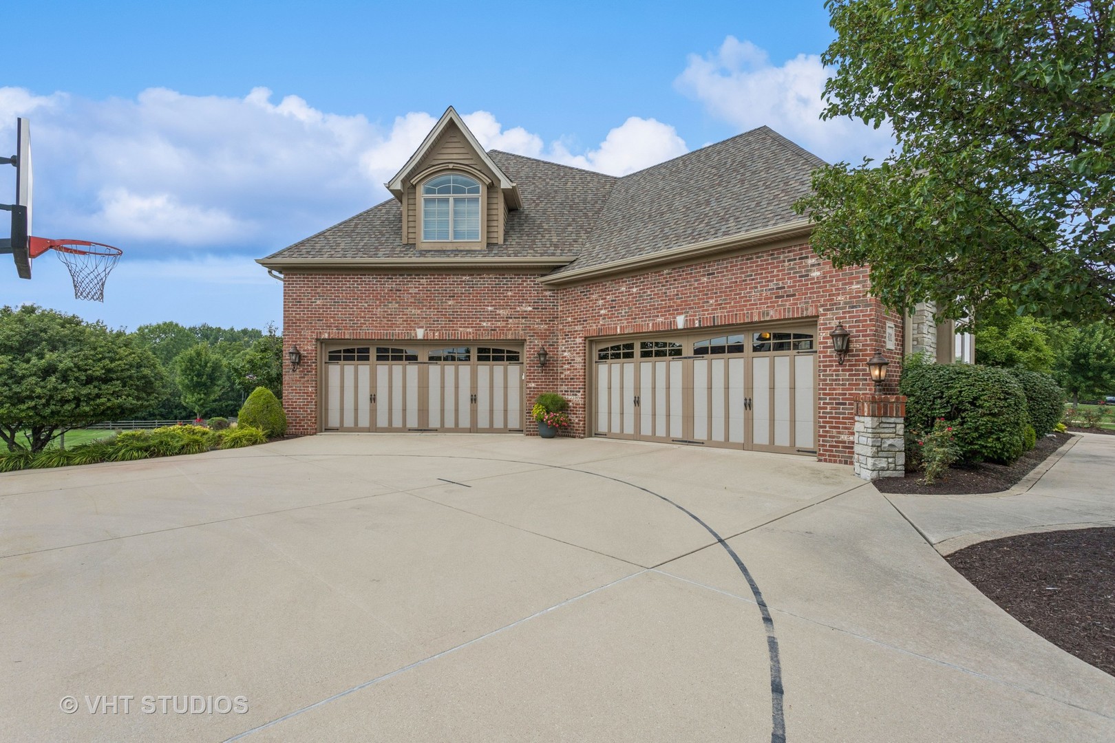 931 Lusted Lane, Batavia, IL 60510