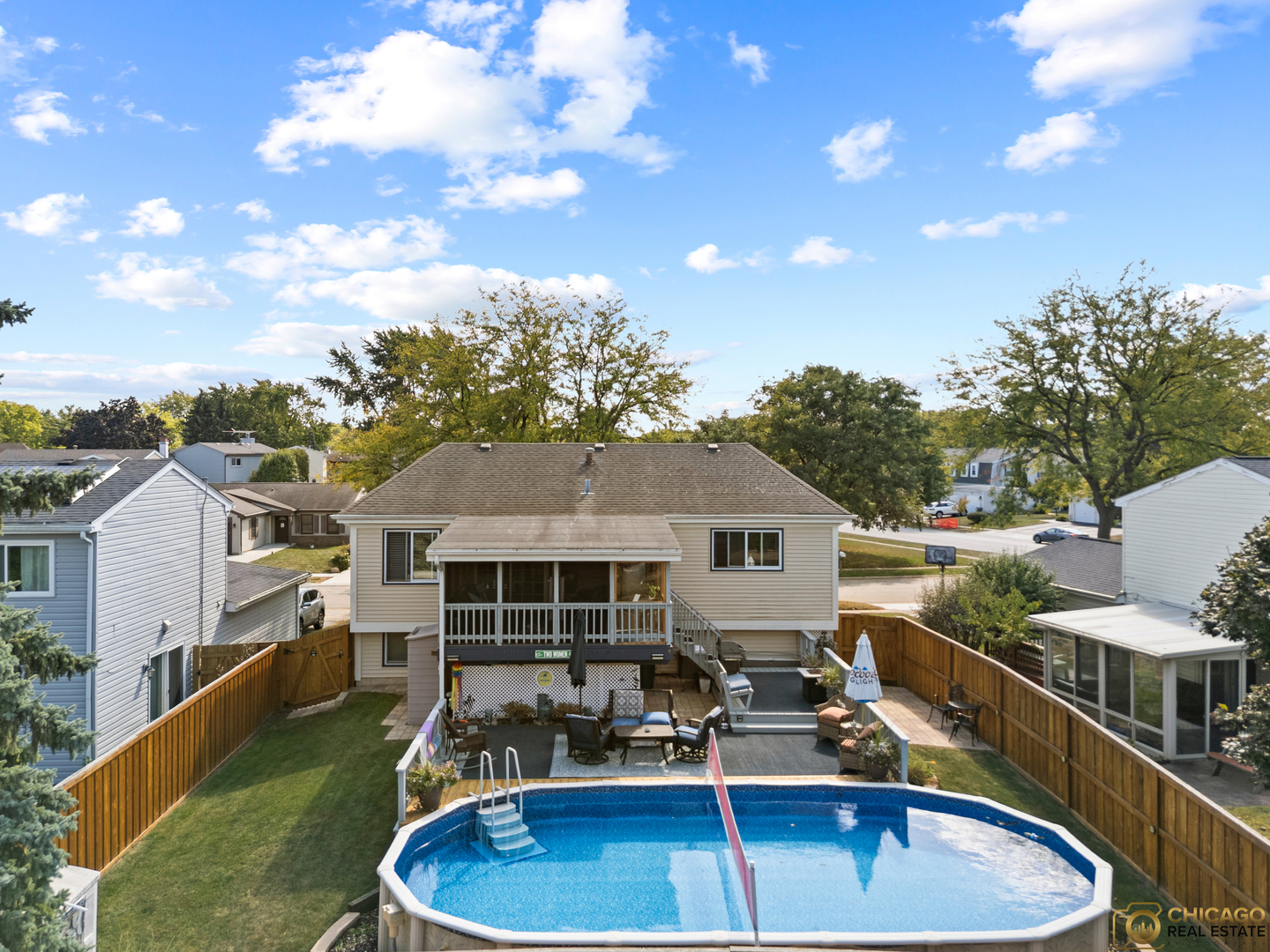 1190 Singleton Drive, Roselle, IL 60172