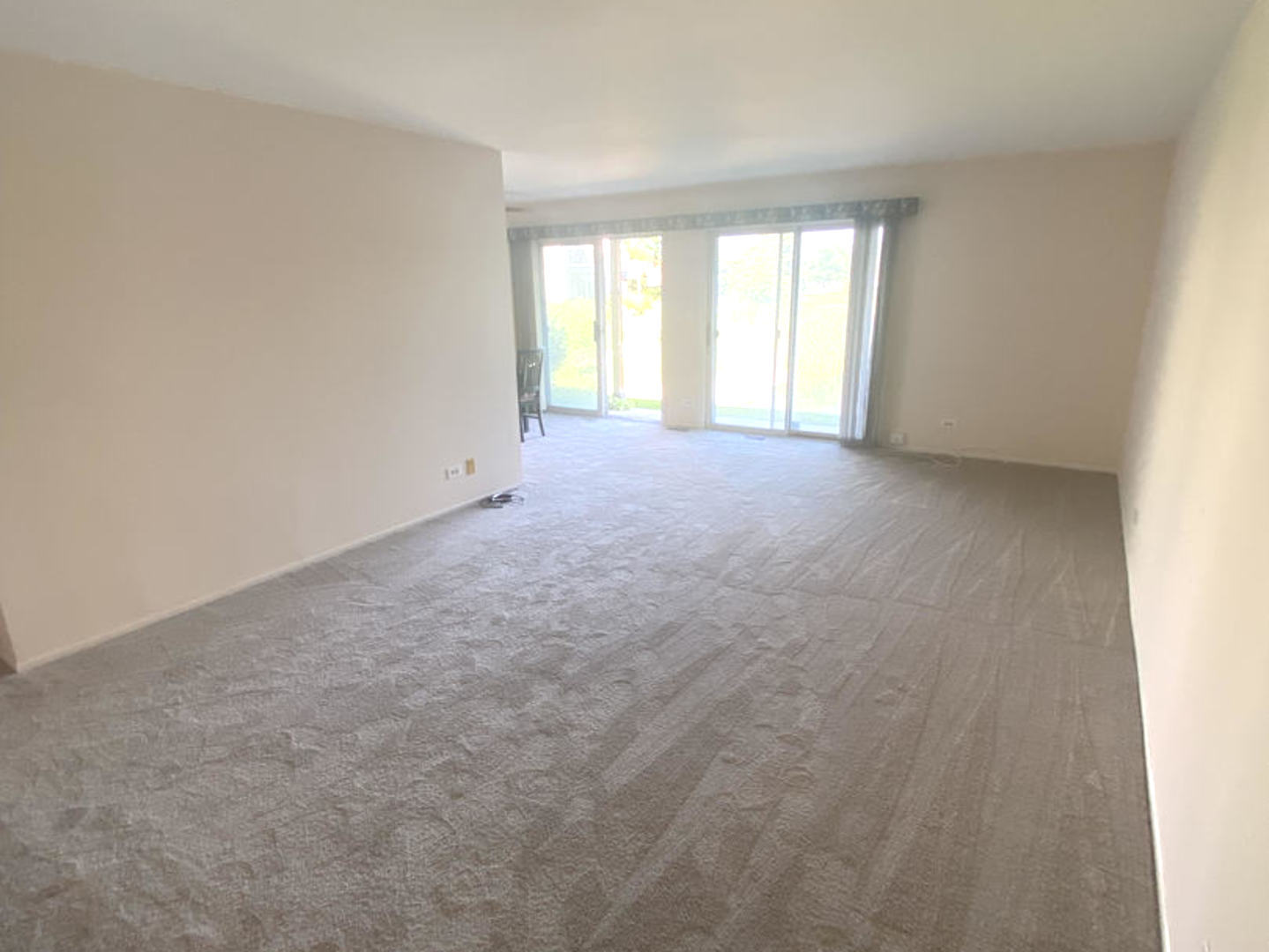 3 Trails Drive #W1, Schaumburg, IL 60194