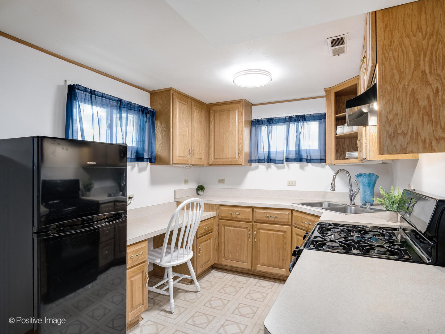 18902 Jonathan Lane, Homewood, IL 60430