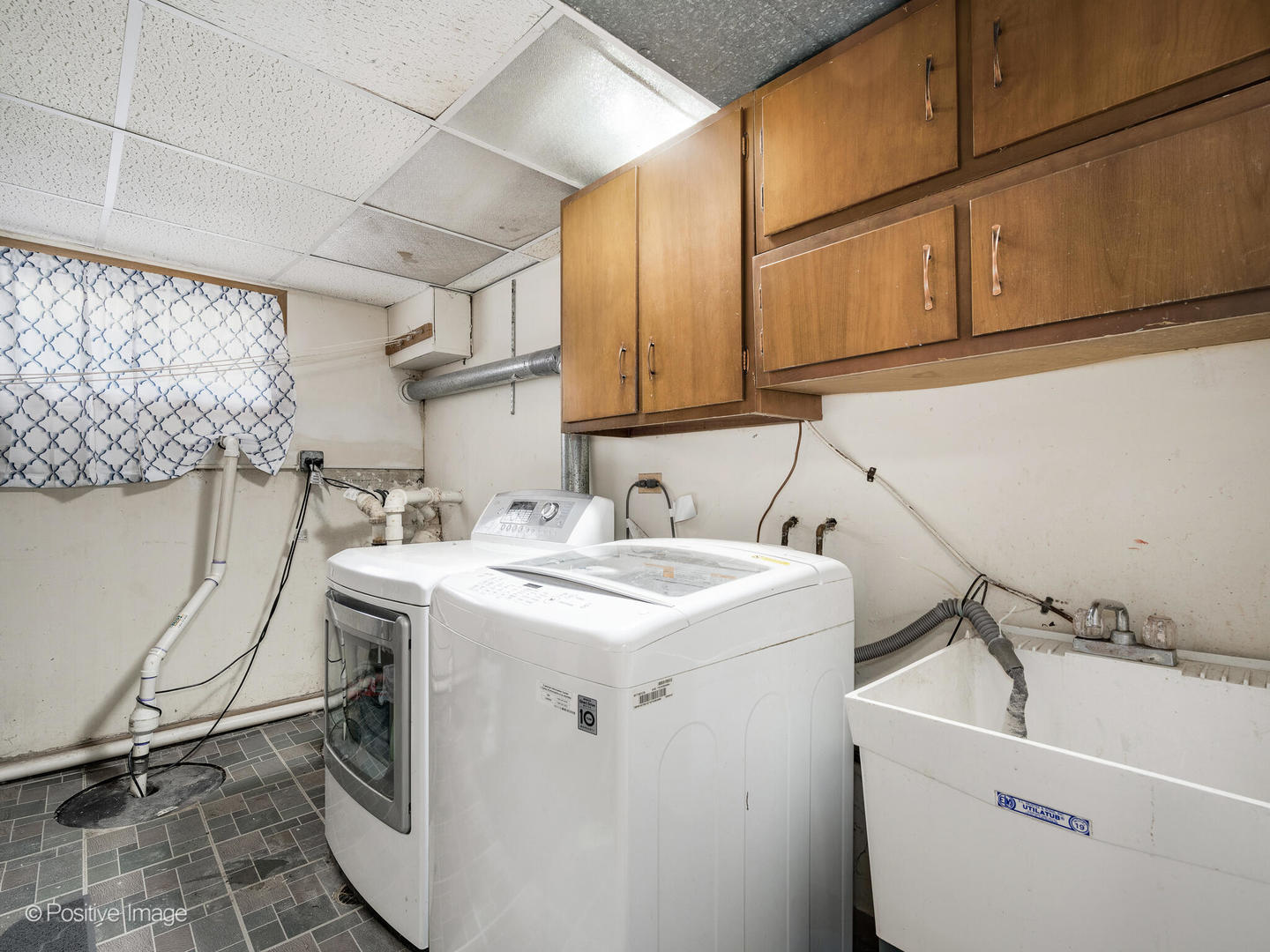 18902 Jonathan Lane, Homewood, IL 60430