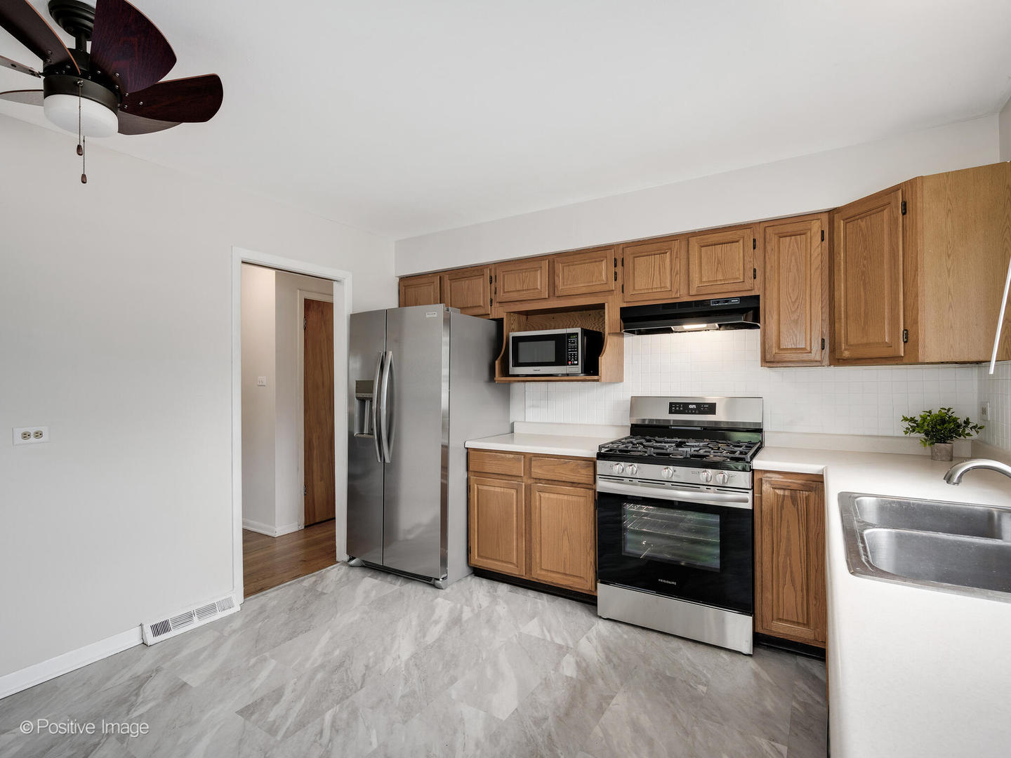 18902 Jonathan Lane, Homewood, IL 60430