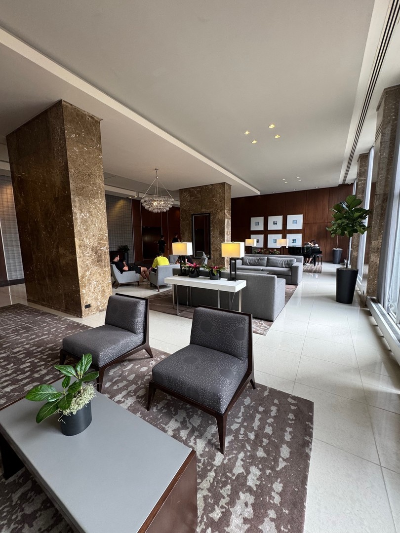 655 W Irving Park Road #2505, Chicago, IL 60613