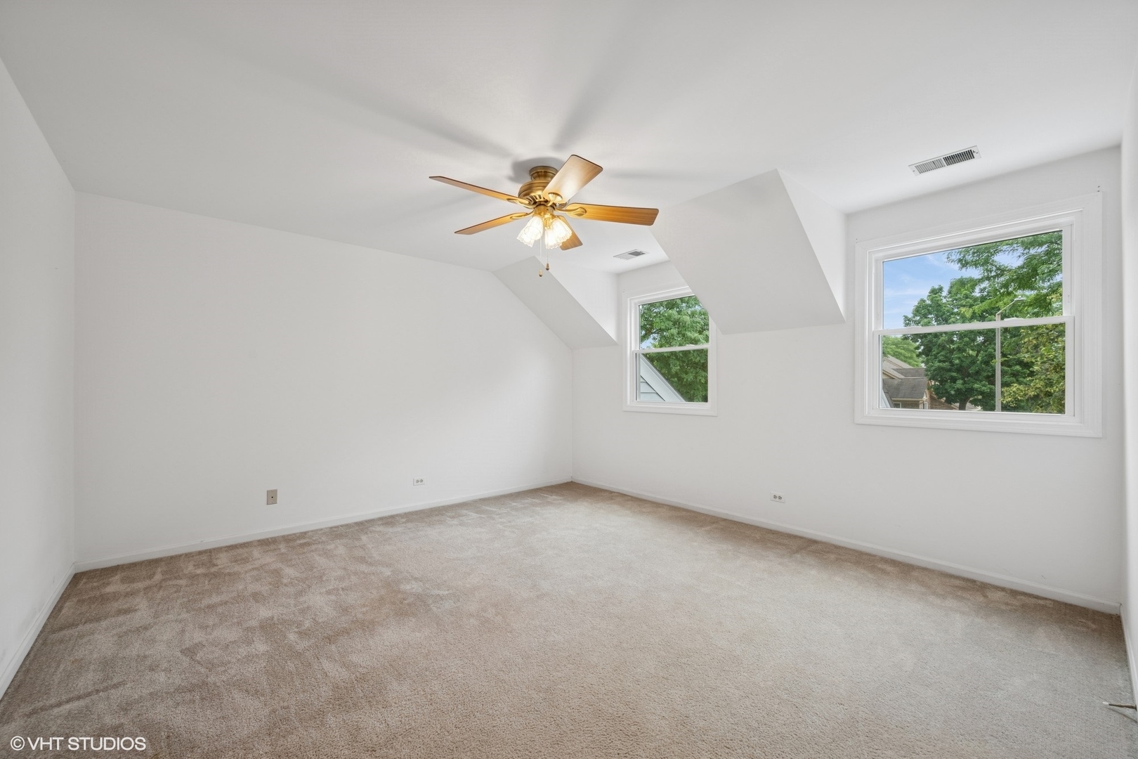 166 Willow Parkway #166, Buffalo Grove, IL 60089