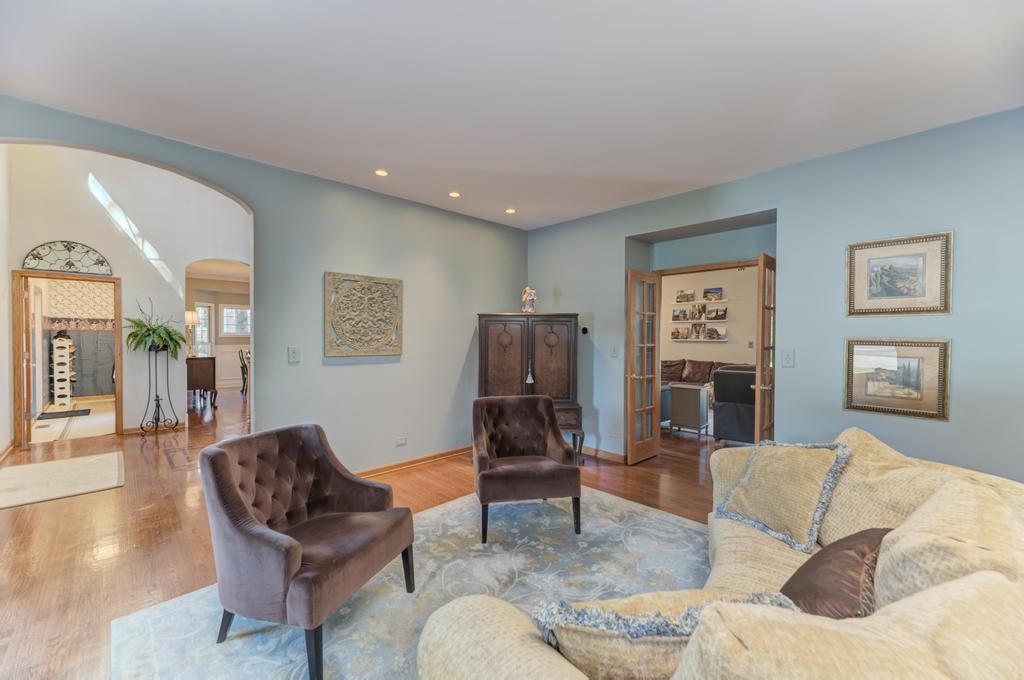 218 Tiffany Lane, Roselle, IL 60172