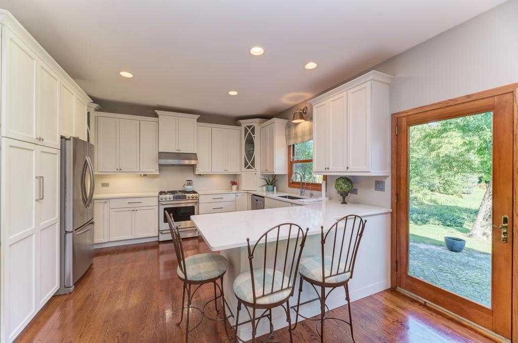 218 Tiffany Lane, Roselle, IL 60172