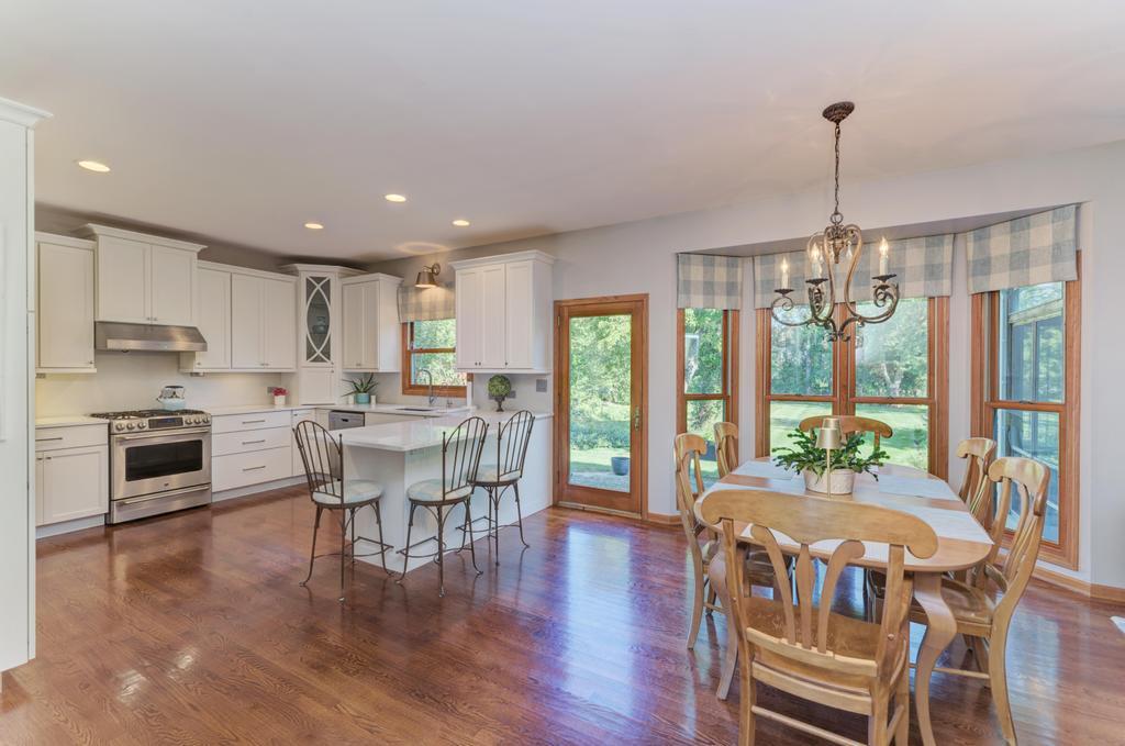 218 Tiffany Lane, Roselle, IL 60172
