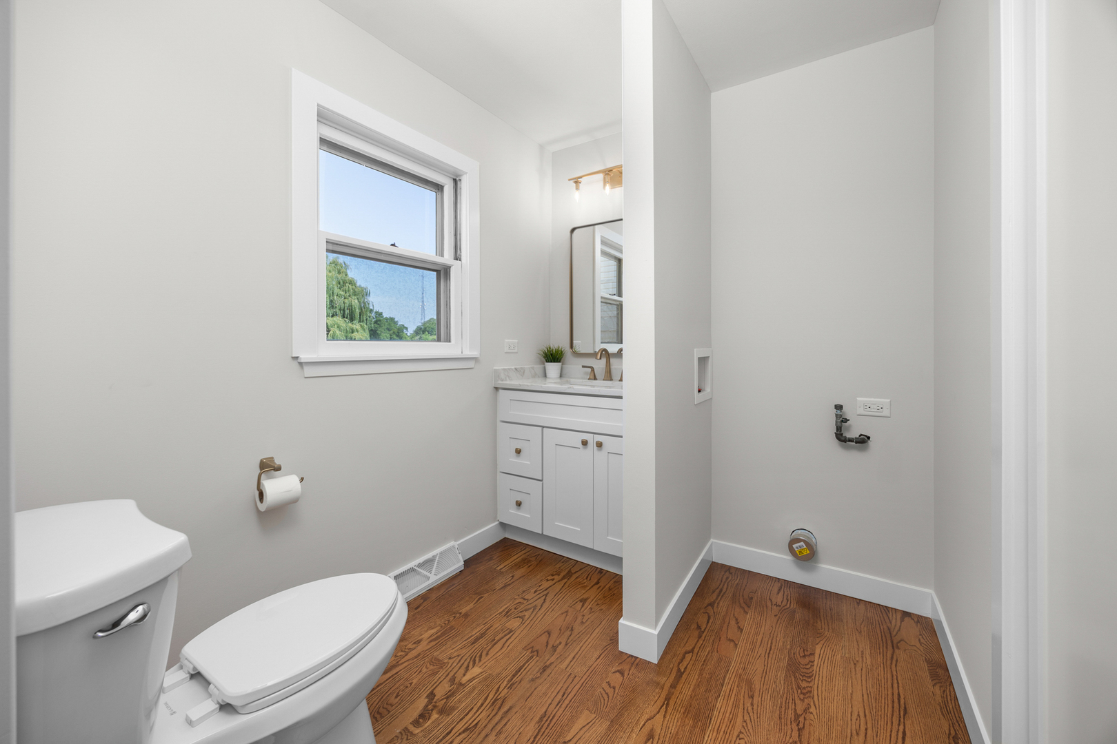 29 Grand Central Lane, Schaumburg, IL 60193