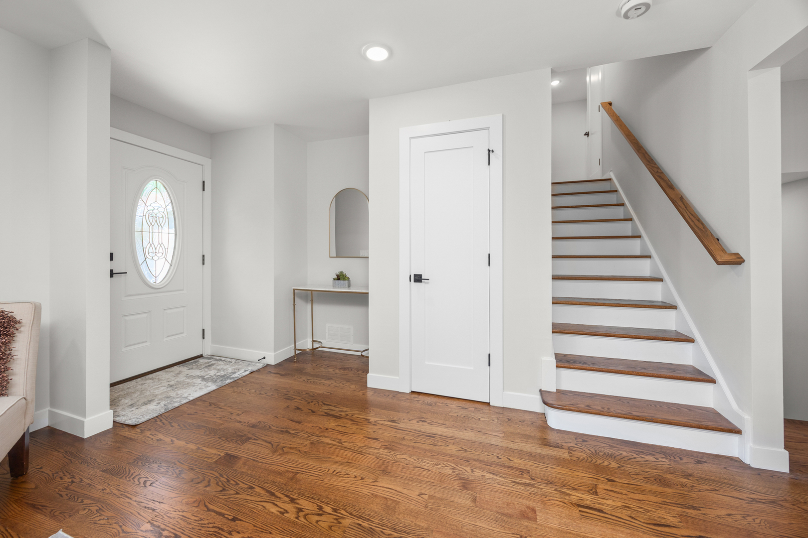 29 Grand Central Lane, Schaumburg, IL 60193