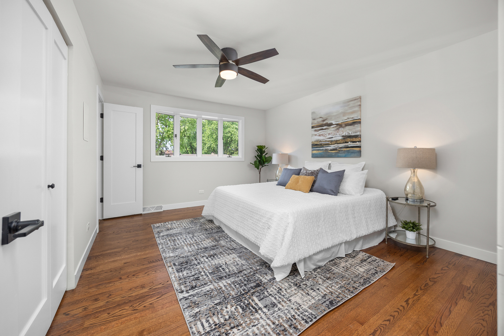 29 Grand Central Lane, Schaumburg, IL 60193