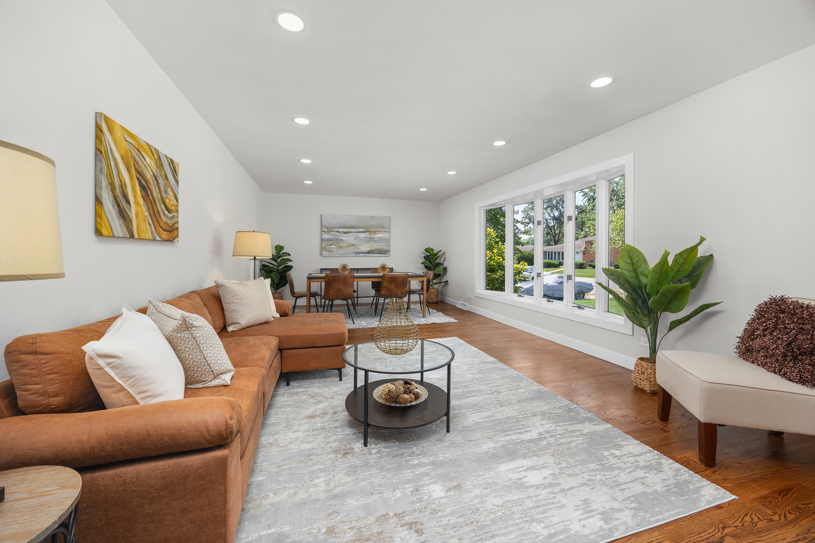 29 Grand Central Lane, Schaumburg, IL 60193