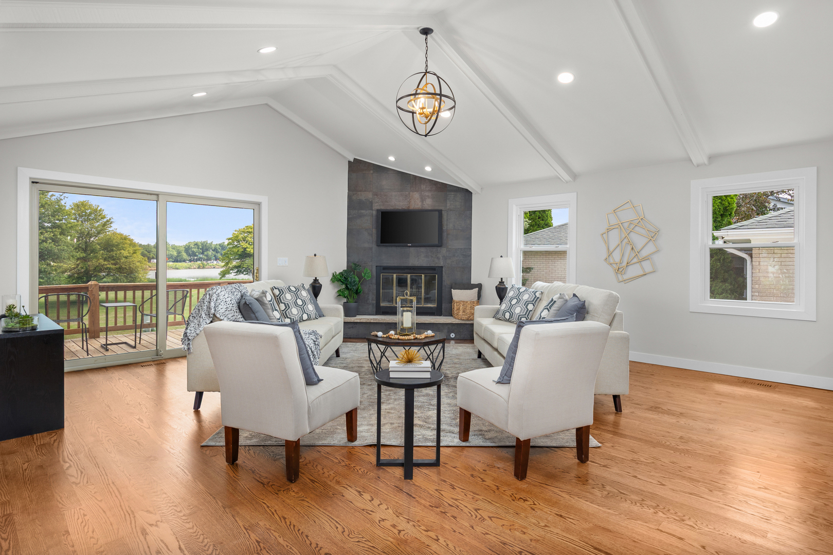 29 Grand Central Lane, Schaumburg, IL 60193
