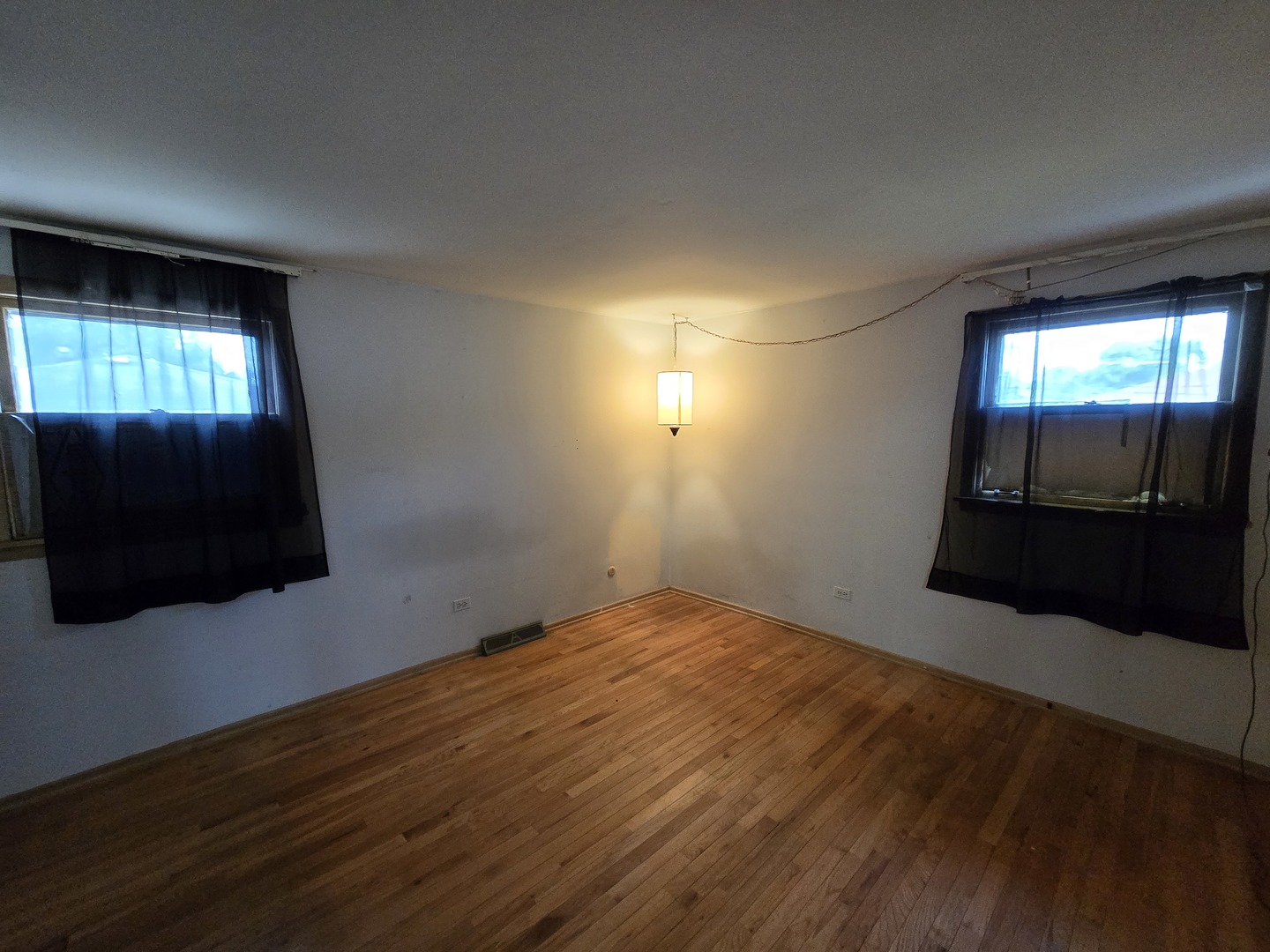 15120 Hamlin Avenue, Midlothian, IL 60445