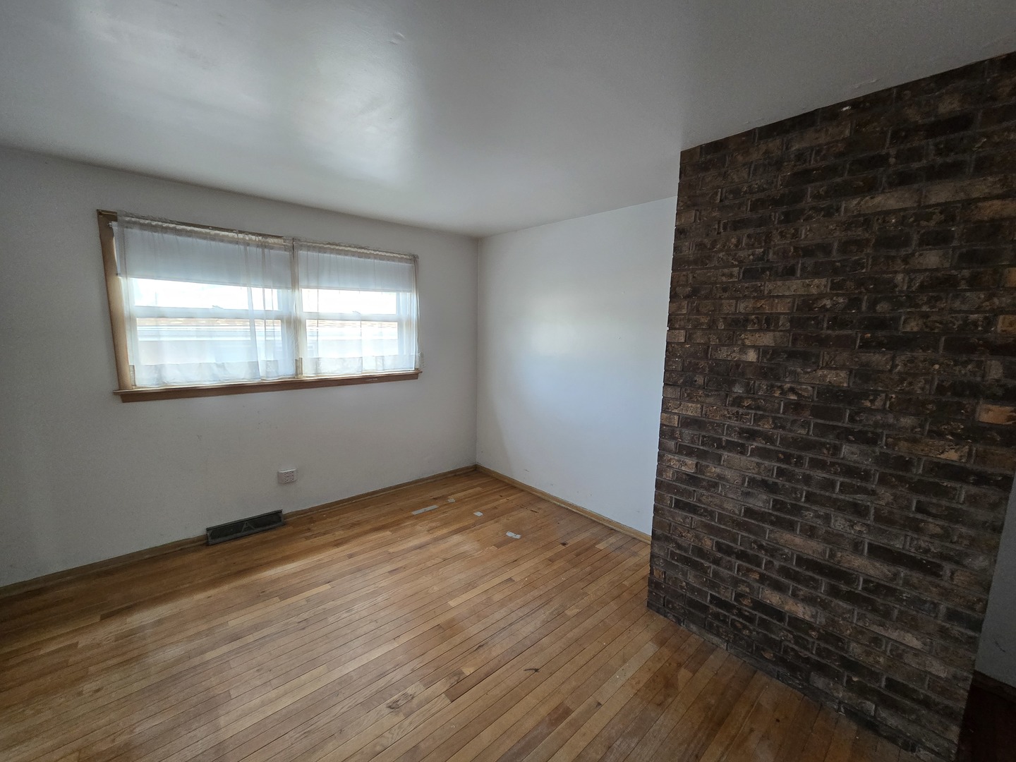 15120 Hamlin Avenue, Midlothian, IL 60445