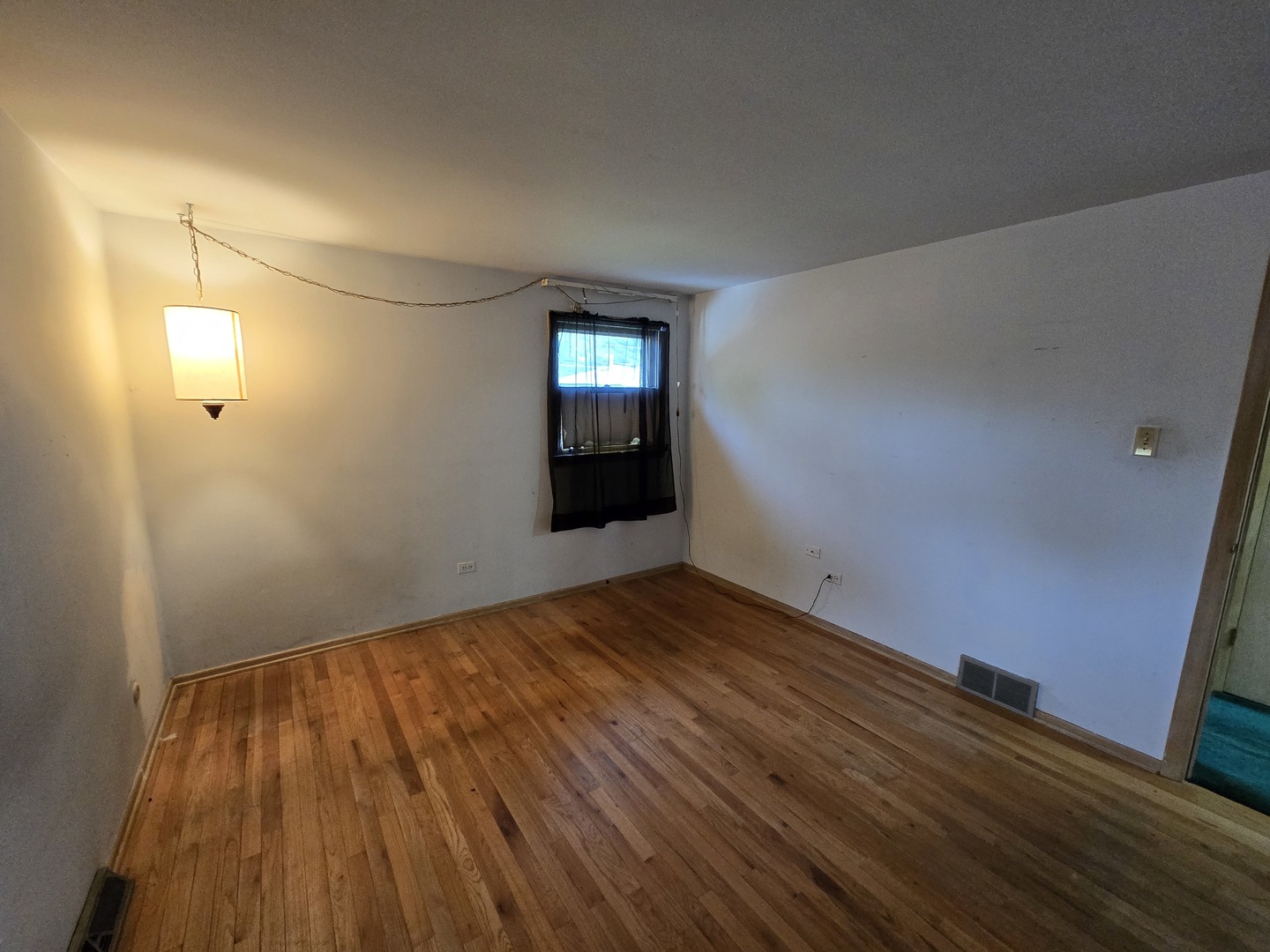 15120 Hamlin Avenue, Midlothian, IL 60445