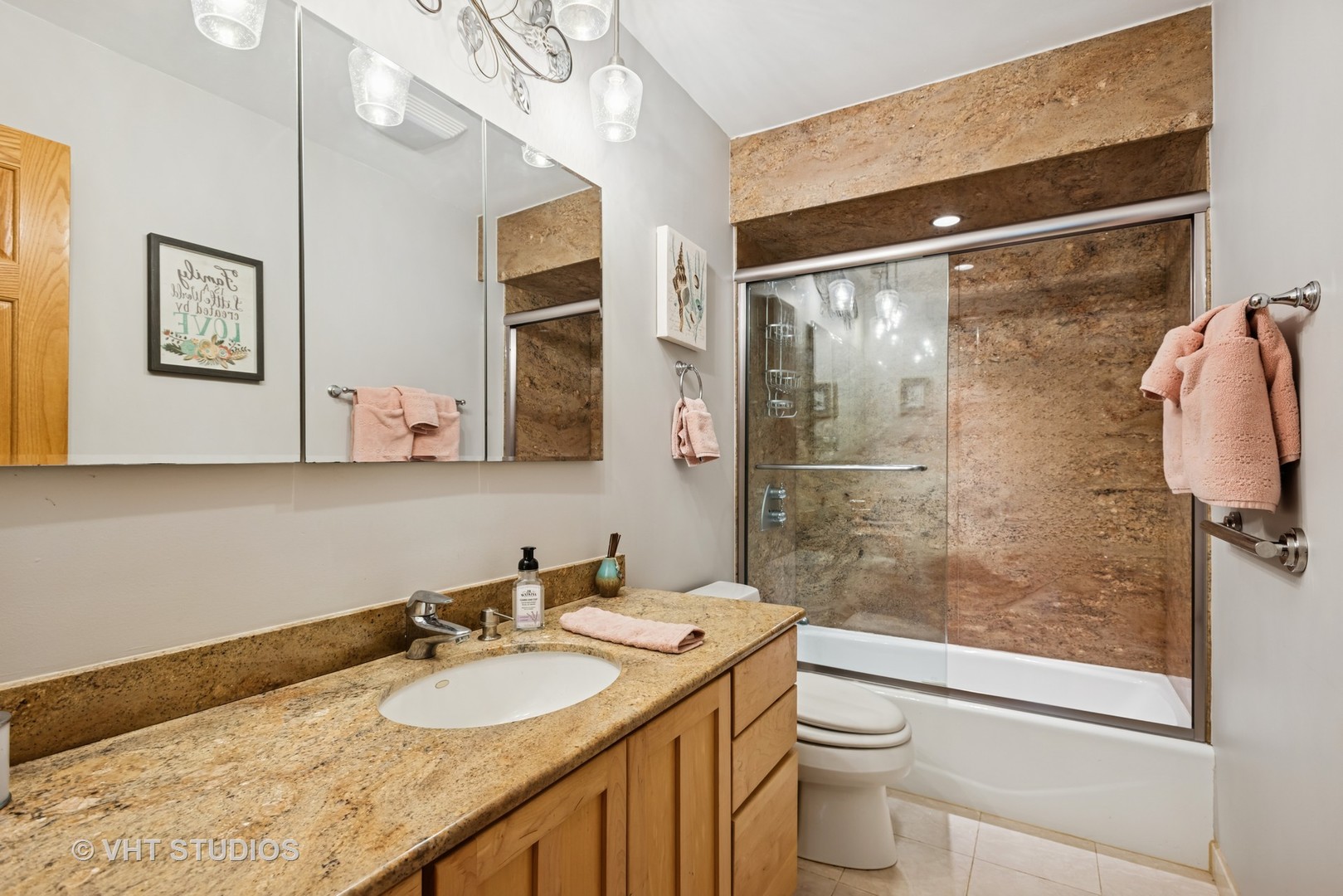 29W731 Cape Avenue, West Chicago, IL 60185