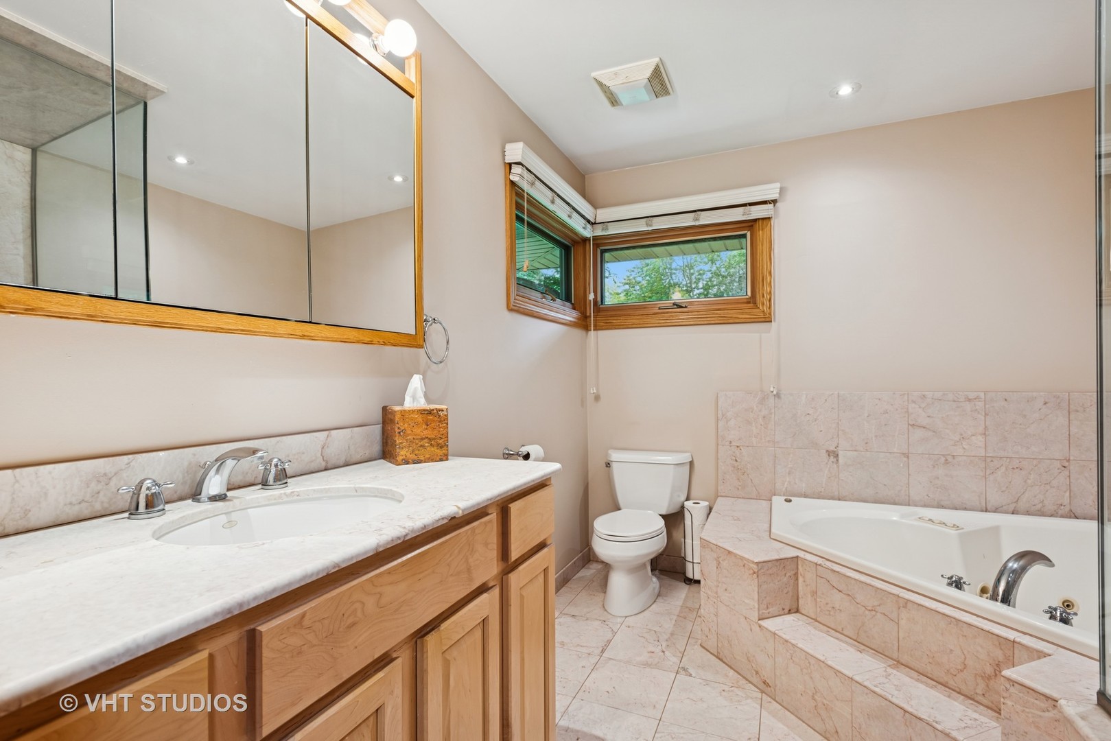 29W731 Cape Avenue, West Chicago, IL 60185