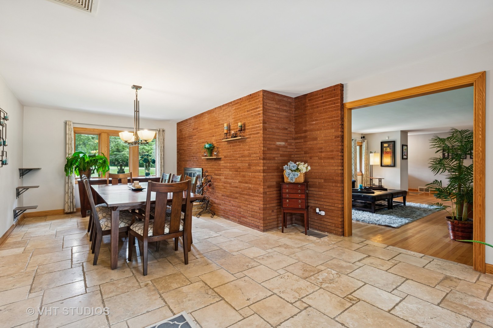 29W731 Cape Avenue, West Chicago, IL 60185
