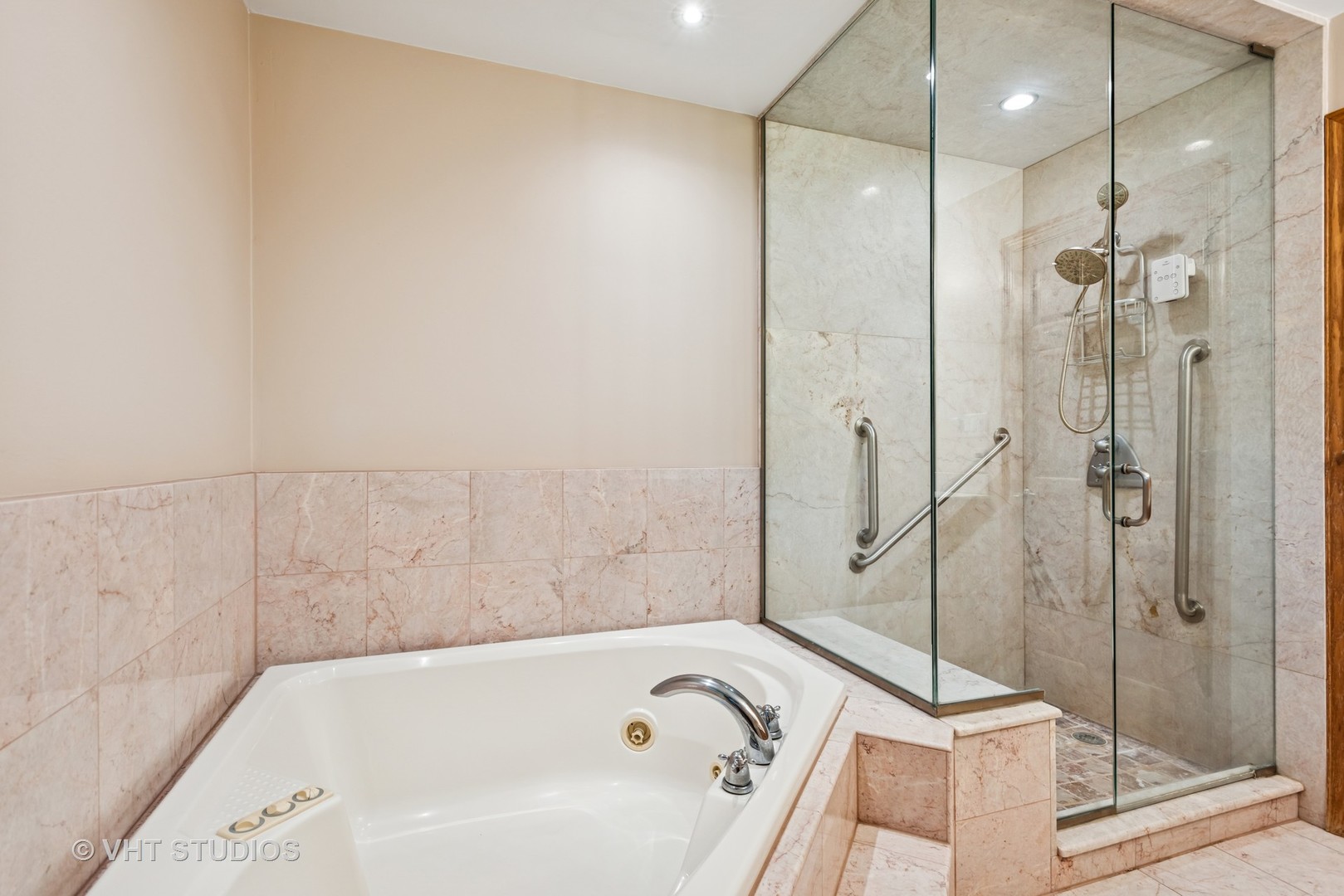29W731 Cape Avenue, West Chicago, IL 60185