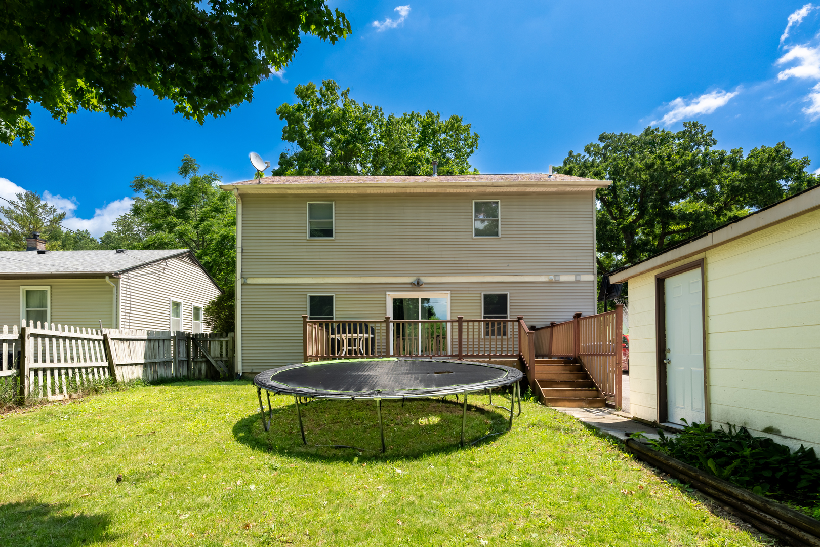 1719 S 4th Place, St. Charles, IL 60174