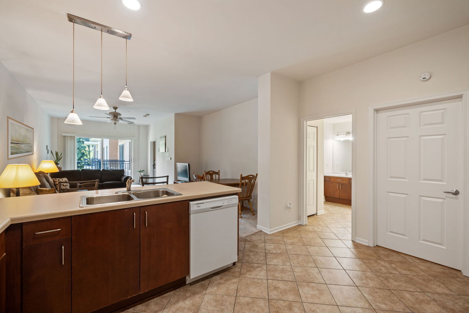 5100 W 96th Street #226, Oak Lawn, IL 60453
