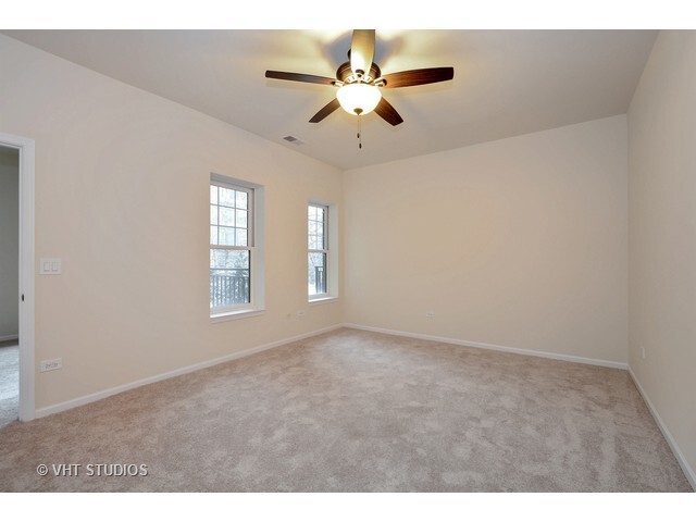 5100 W 96th Street #226, Oak Lawn, IL 60453