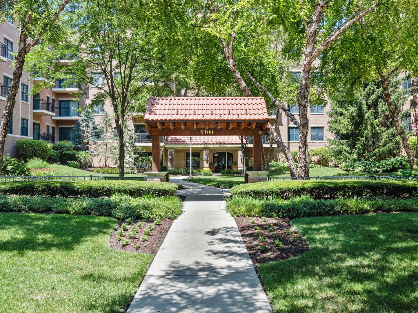 5100 W 96th Street #226, Oak Lawn, IL 60453