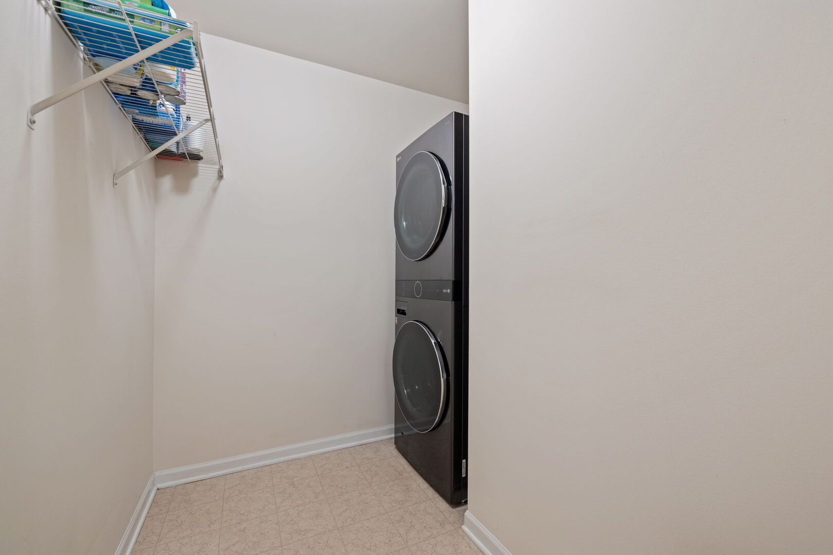 5100 W 96th Street #226, Oak Lawn, IL 60453