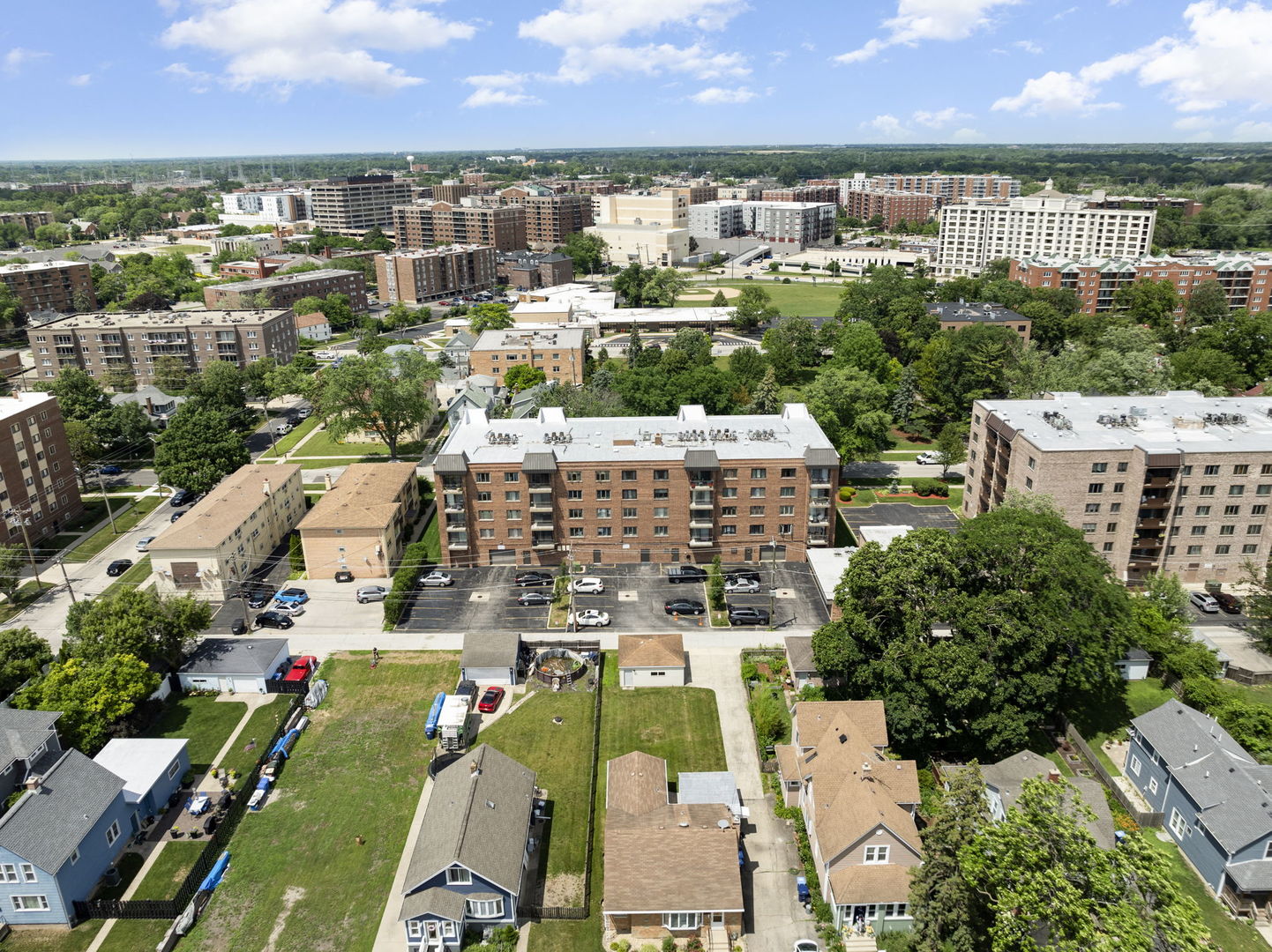1551 Ashland Avenue #208, Des Plaines, IL 60016