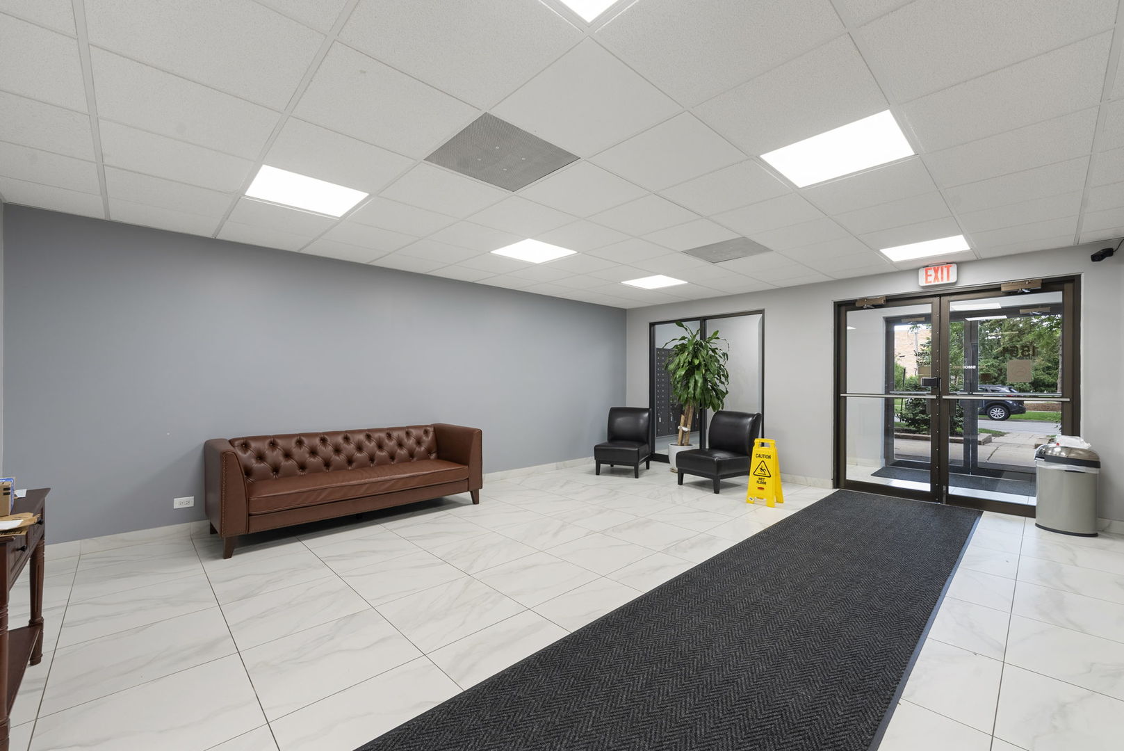1551 Ashland Avenue #208, Des Plaines, IL 60016