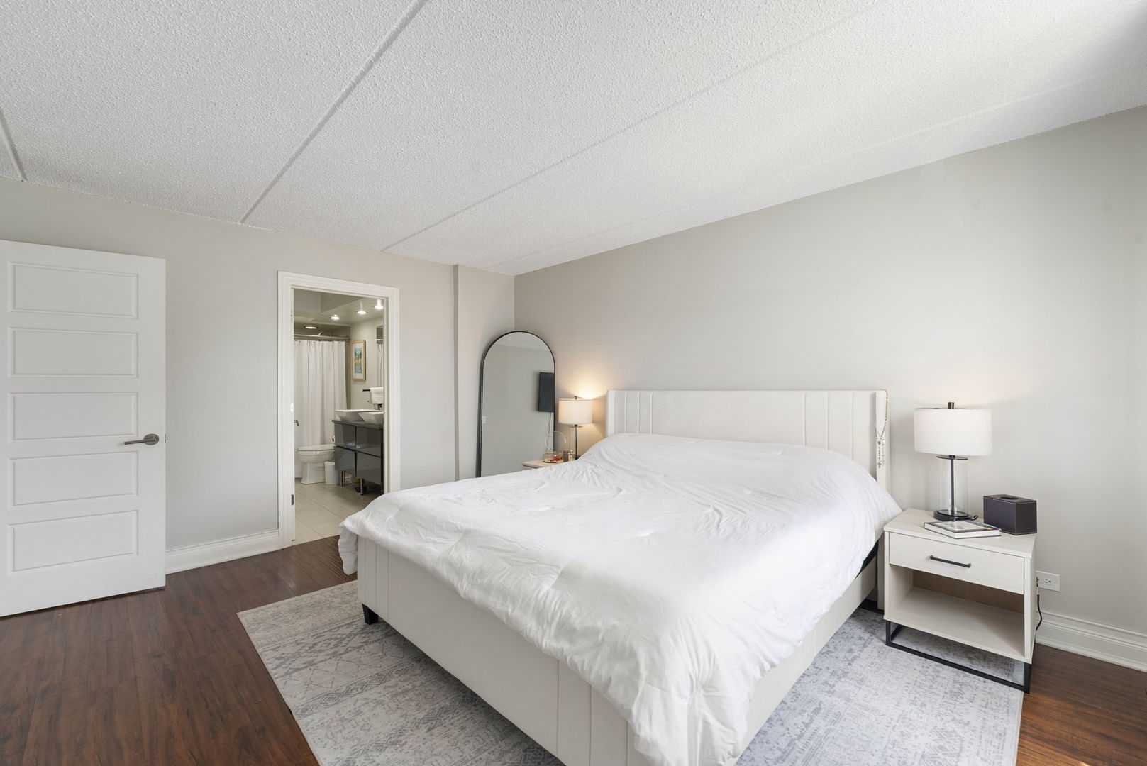 1551 Ashland Avenue #208, Des Plaines, IL 60016