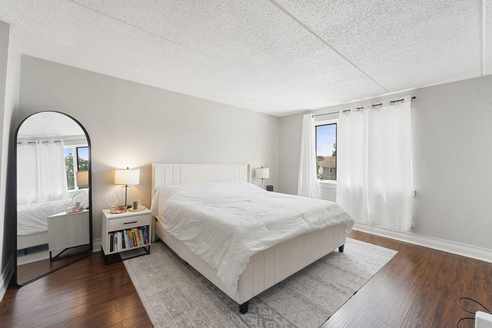 1551 Ashland Avenue #208, Des Plaines, IL 60016