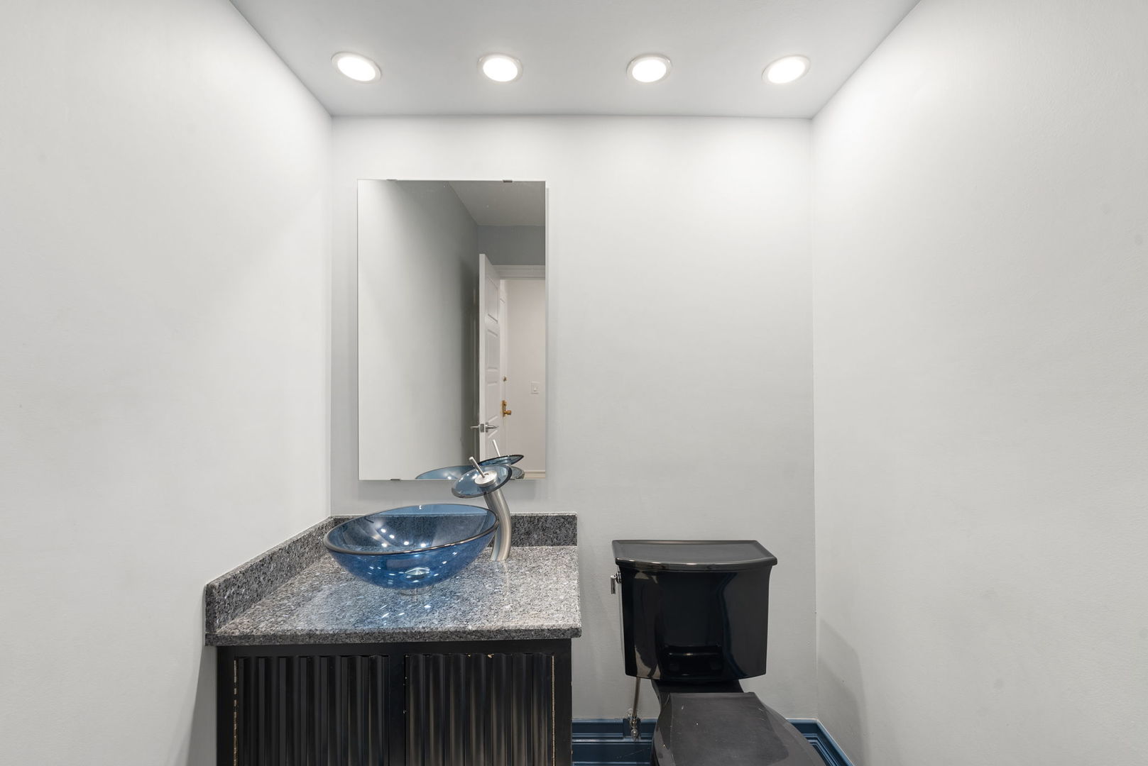 1551 Ashland Avenue #208, Des Plaines, IL 60016