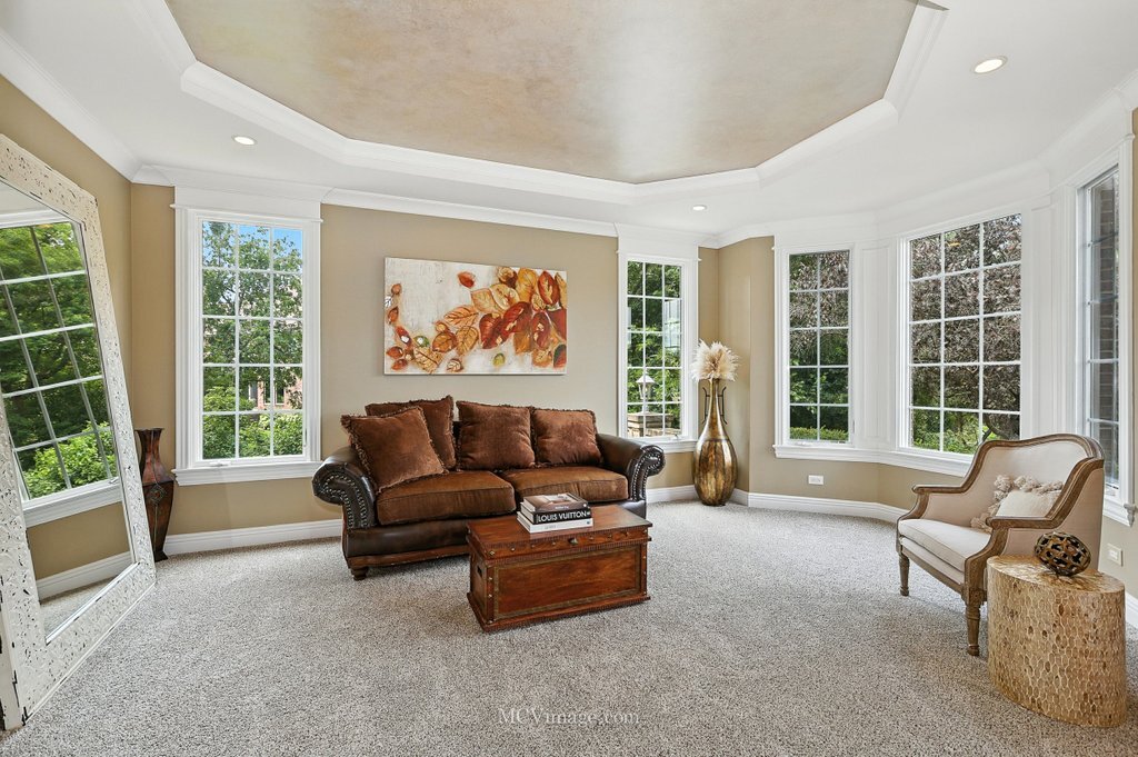 5N175 Oak Hill Drive, St. Charles, IL 60175