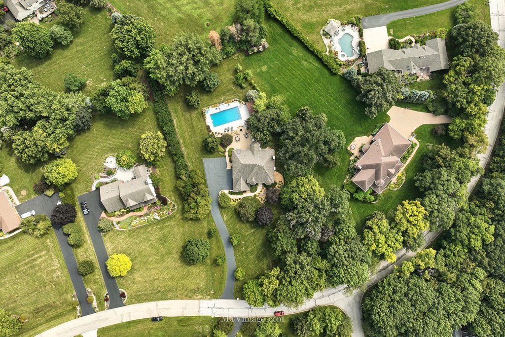 5N175 Oak Hill Drive, St. Charles, IL 60175