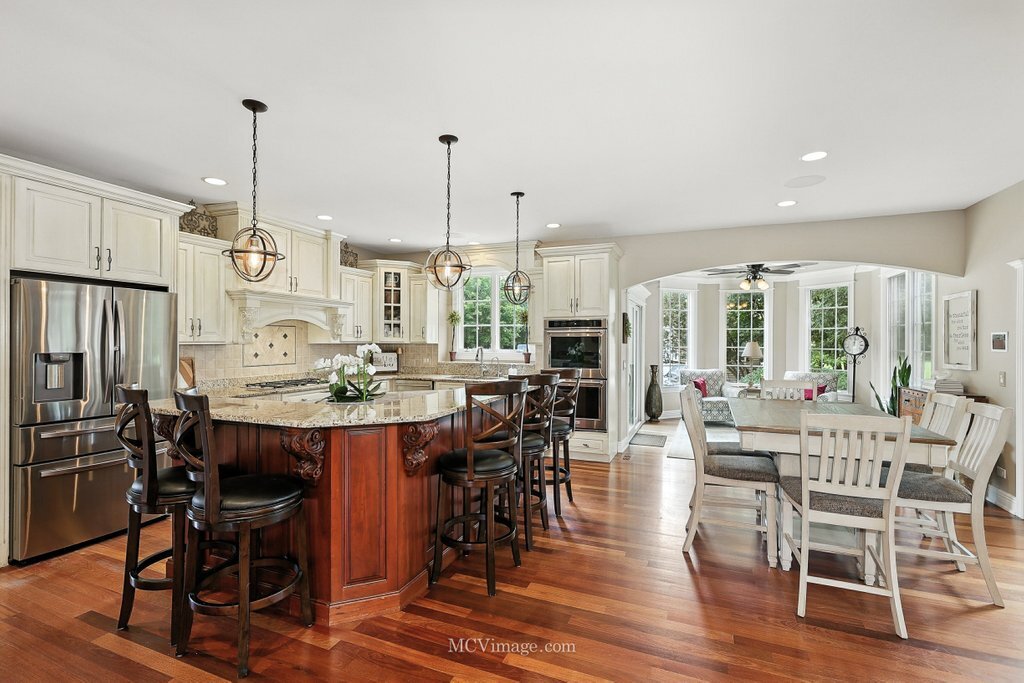 5N175 Oak Hill Drive, St. Charles, IL 60175