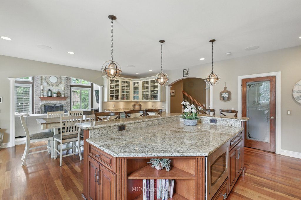 5N175 Oak Hill Drive, St. Charles, IL 60175