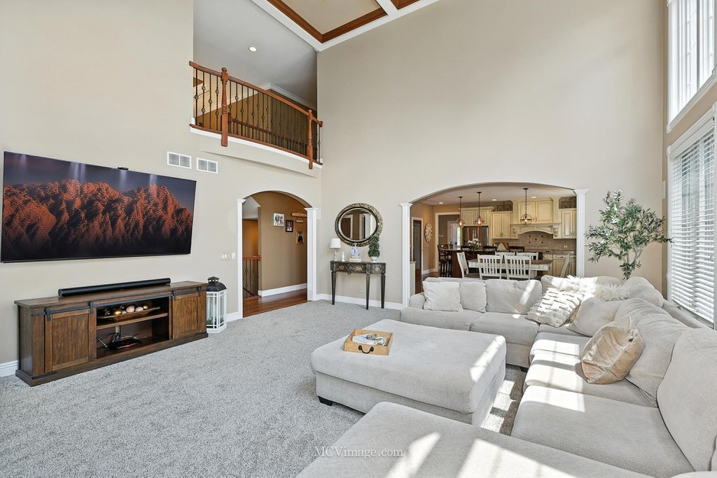 5N175 Oak Hill Drive, St. Charles, IL 60175