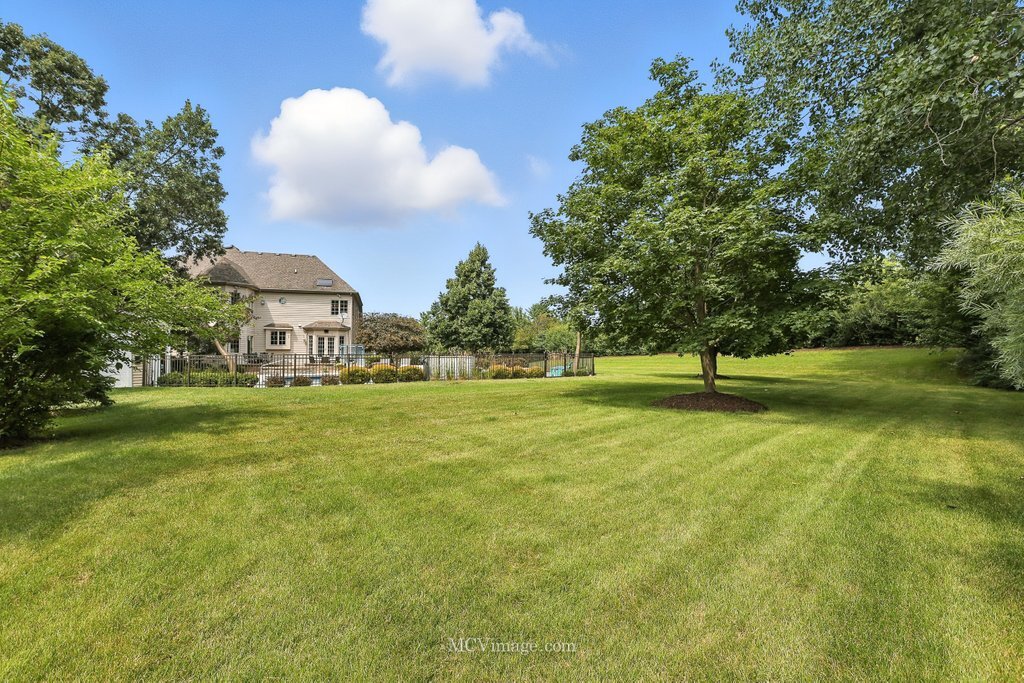 5N175 Oak Hill Drive, St. Charles, IL 60175