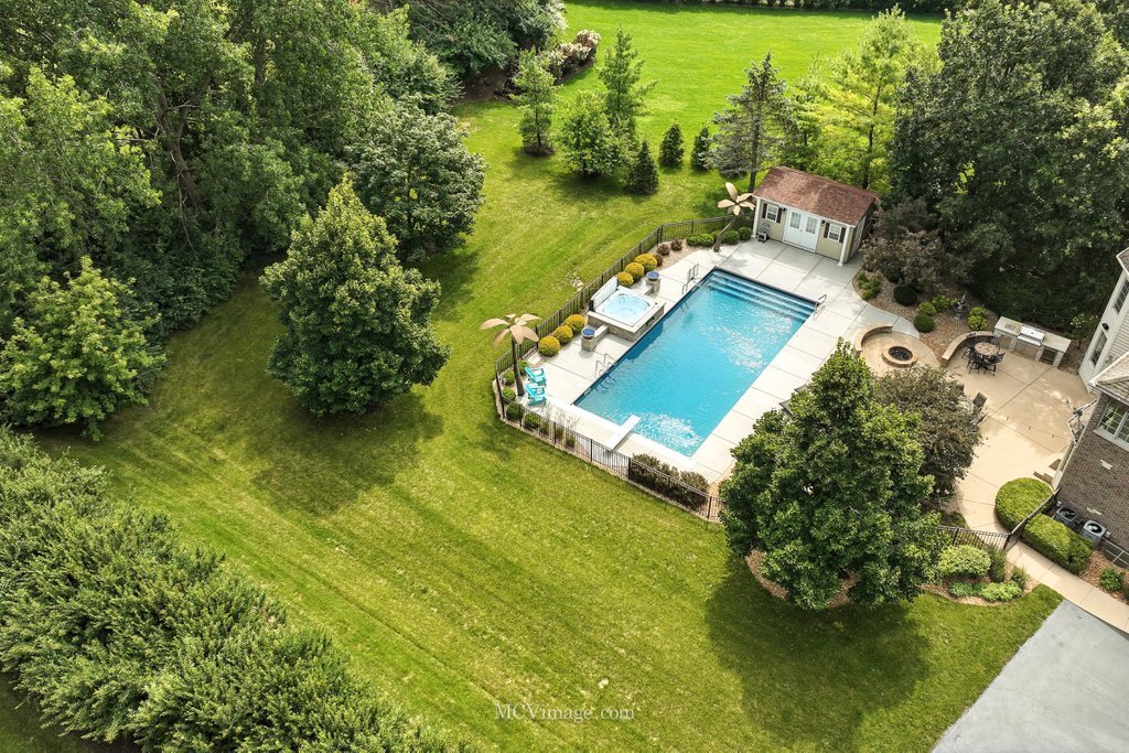 5N175 Oak Hill Drive, St. Charles, IL 60175
