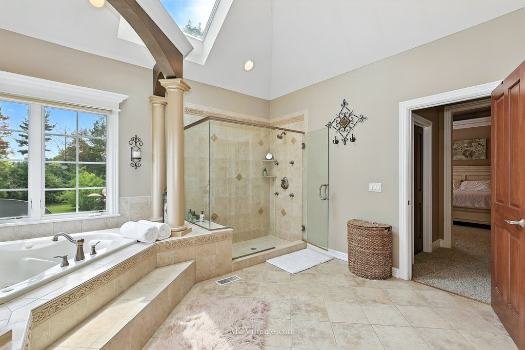 5N175 Oak Hill Drive, St. Charles, IL 60175