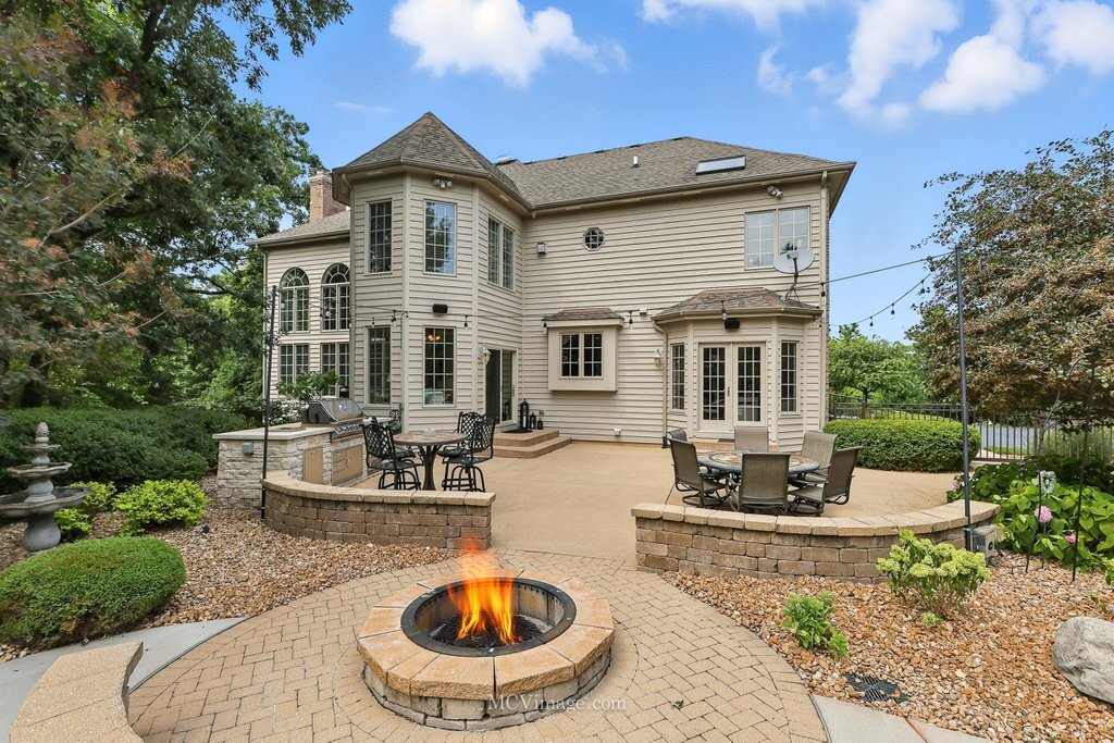 5N175 Oak Hill Drive, St. Charles, IL 60175