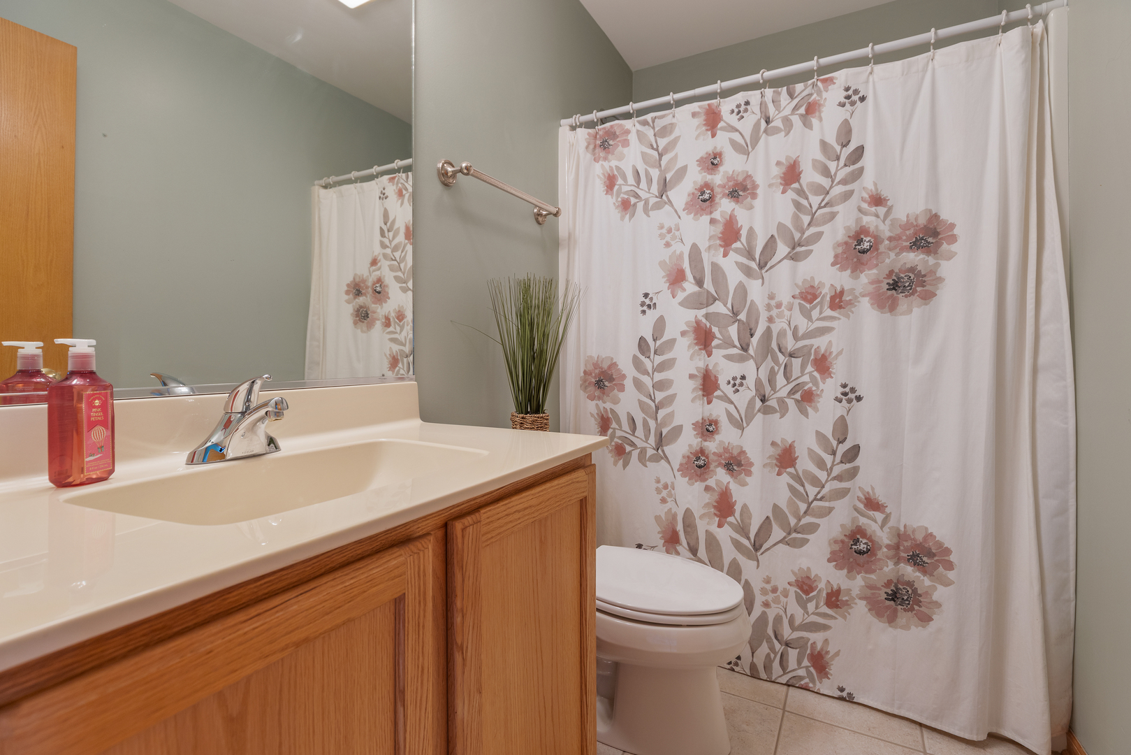 1312 Inverness Court, Antioch, IL 60002