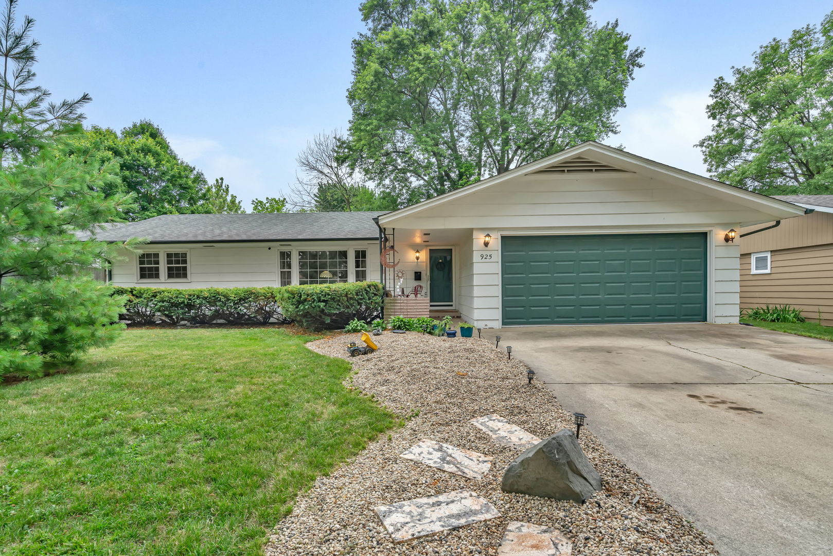 925 Maitland Drive, Lockport, IL 60441